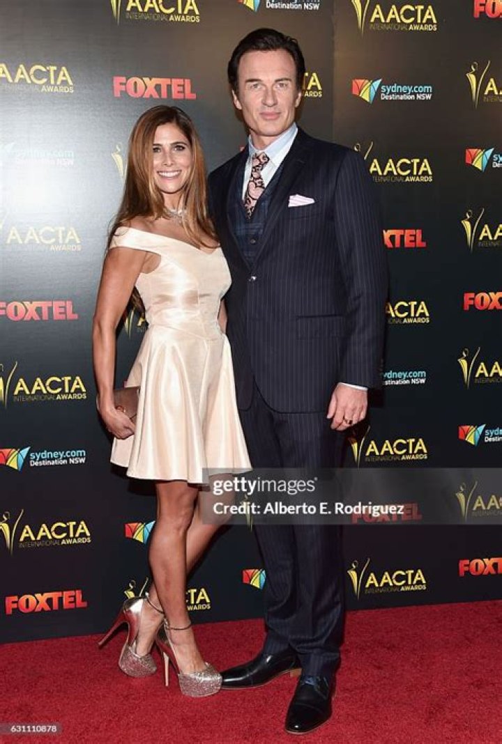 Kelly Paniagua: Julian McMahon’s Wife, Her Work For A Living