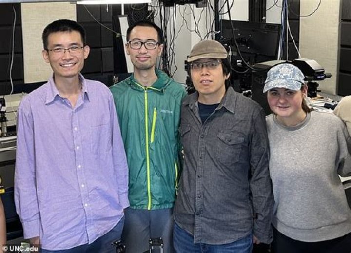 Zijie Yan Wife: Meet Generous Scientist Family And Two Daughter